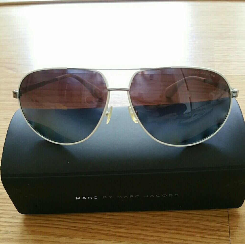 Marc by Marc Jacobs sunglass